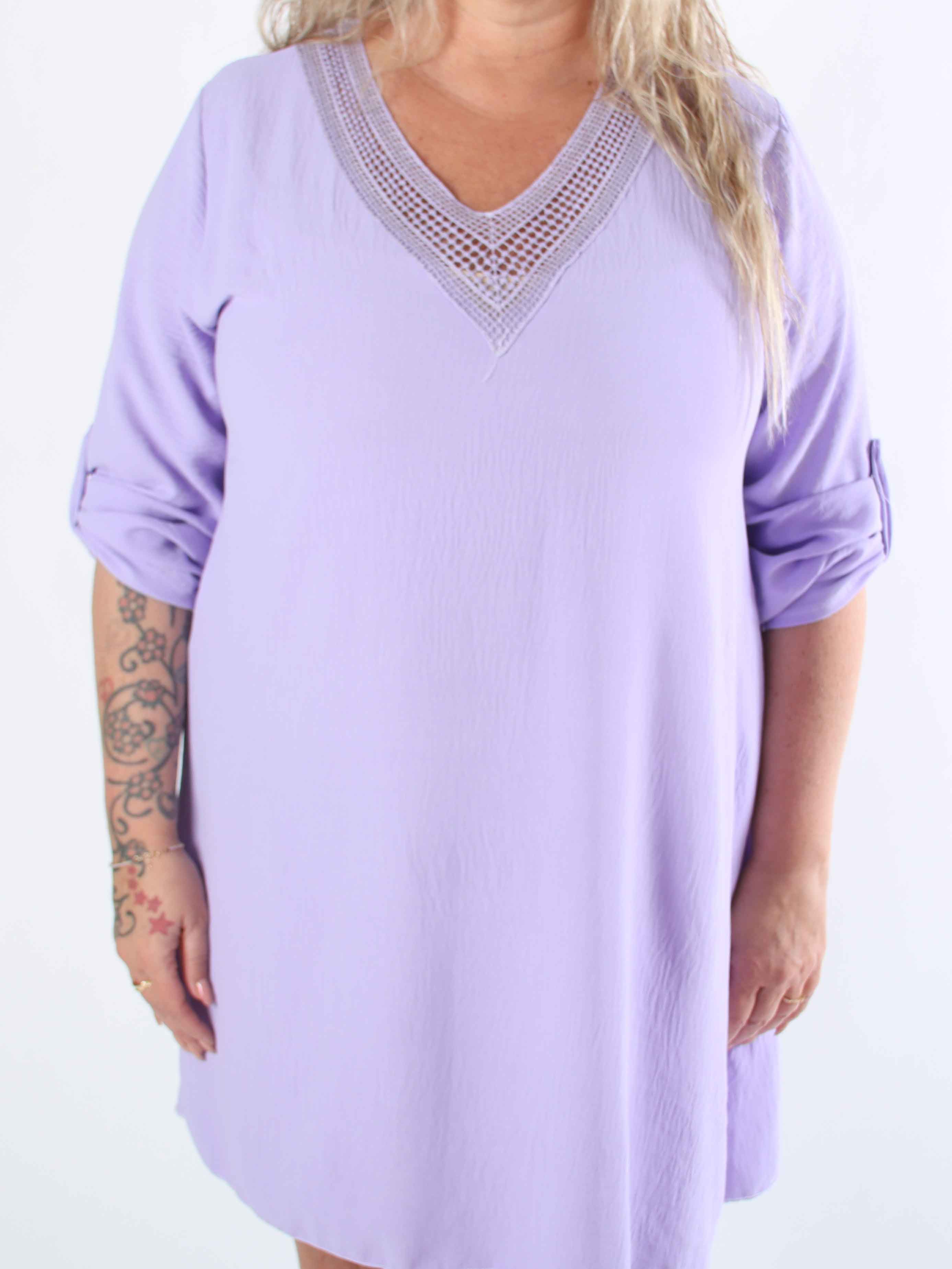 Lily - Plus size tunikaklänning i viskos med paljetter